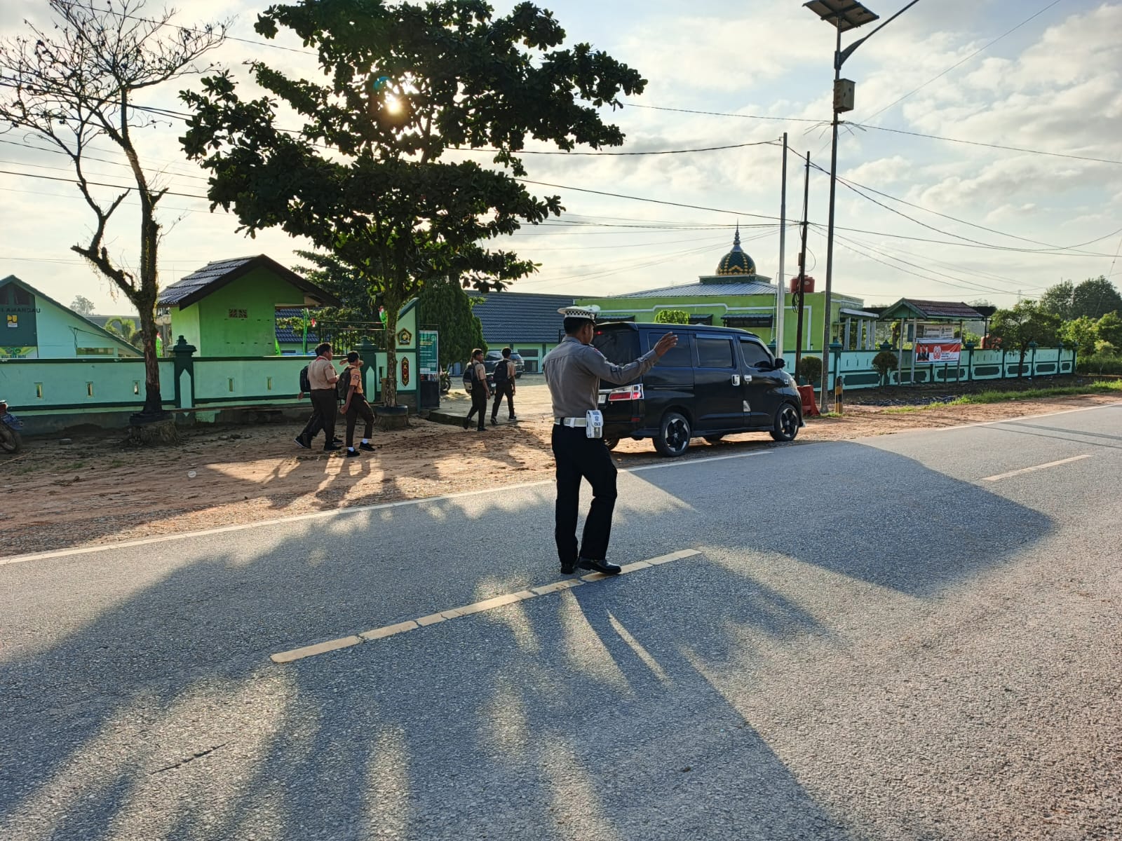 Sat Lantas Giatkan Gatur Lalin di Sekolah Mts Negeri